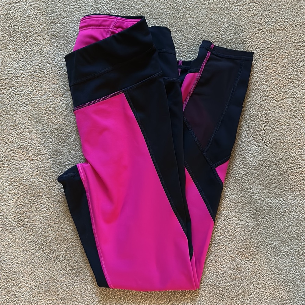 Athleta Sport Bra Sm - 7/8 Length Legging XS - Picture 2 of 7